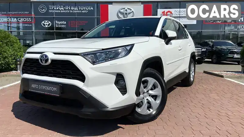 Внедорожник / Кроссовер Toyota RAV4 2021 1.99 л. Вариатор обл. Хмельницкая, Хмельницкий - Фото 1/10