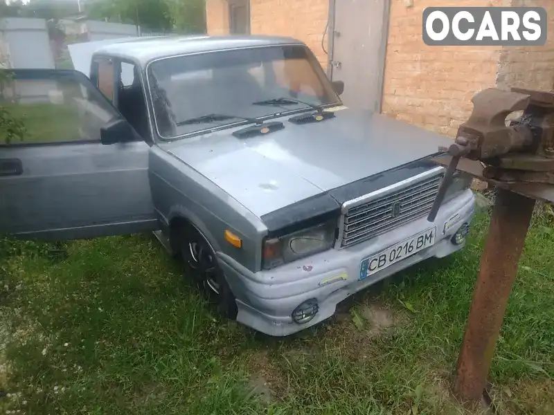 Седан ВАЗ / Lada 2107 1987 null_content л. Ручная / Механика обл. Черниговская, Прилуки - Фото 1/6