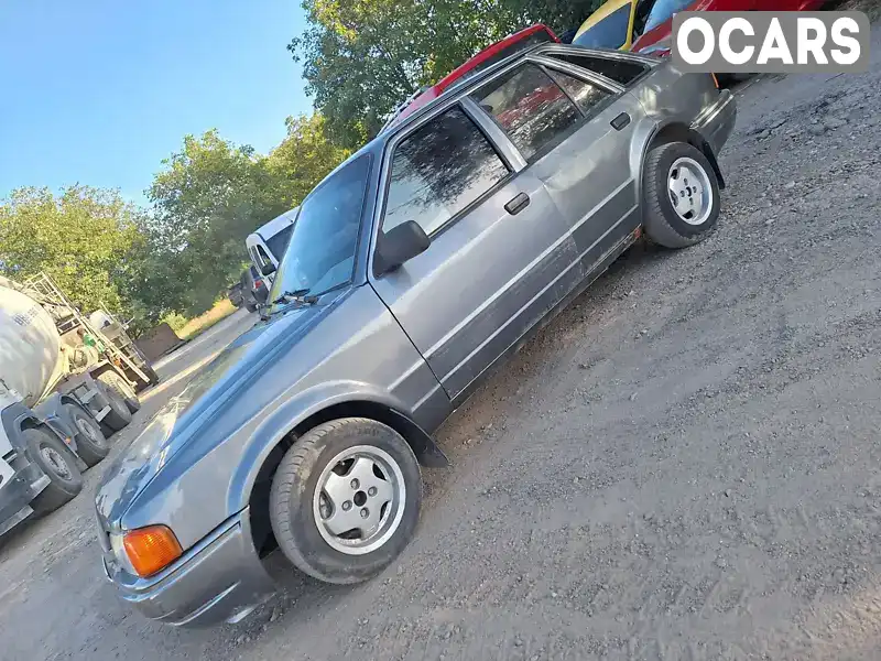 Ліфтбек Ford Escort 1989 1.6 л. Ручна / Механіка обл. Чернівецька, Чернівці - Фото 1/12