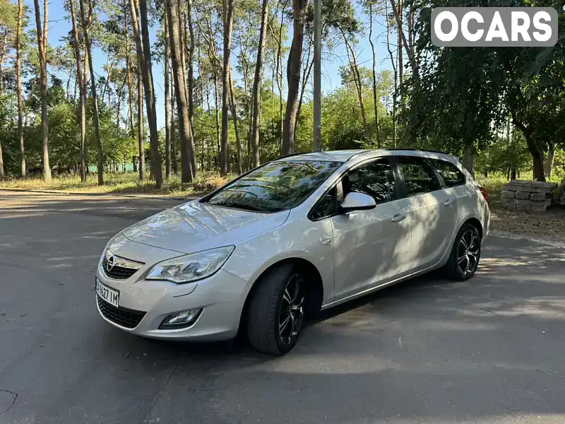 Універсал Opel Astra 2011 1.7 л. Ручна / Механіка обл. Черкаська, Черкаси - Фото 1/21