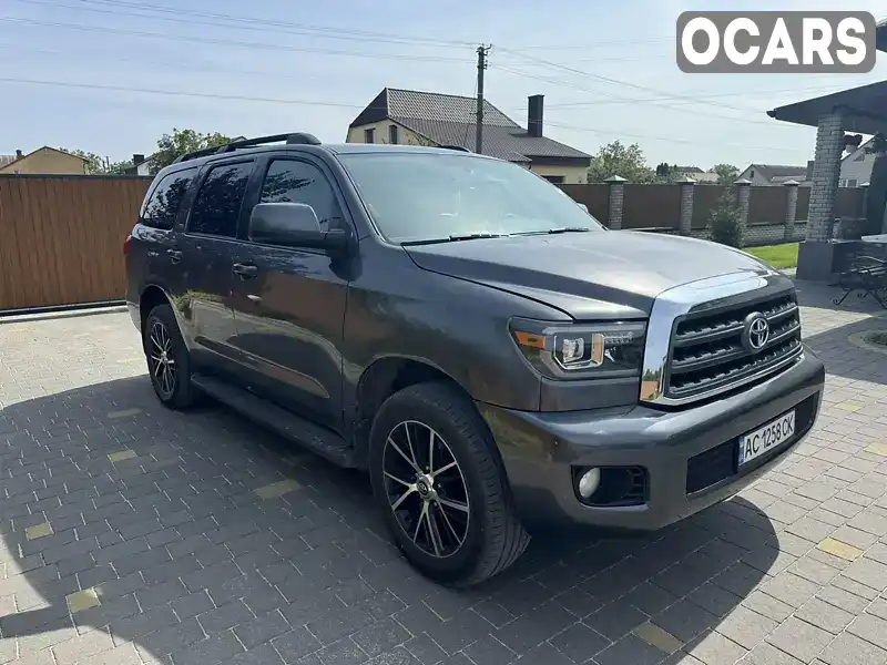 Внедорожник / Кроссовер Toyota Sequoia 2015 5.66 л. Автомат обл. Волынская, Турииск - Фото 1/12