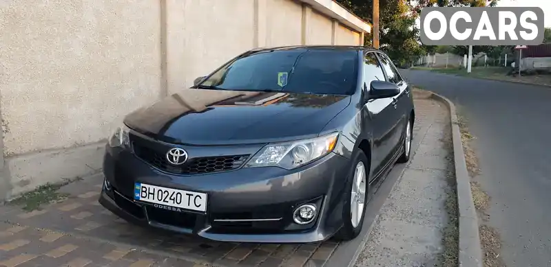 Седан Toyota Camry 2013 2.49 л. Типтронік обл. Одеська, Білгород-Дністровський - Фото 1/21