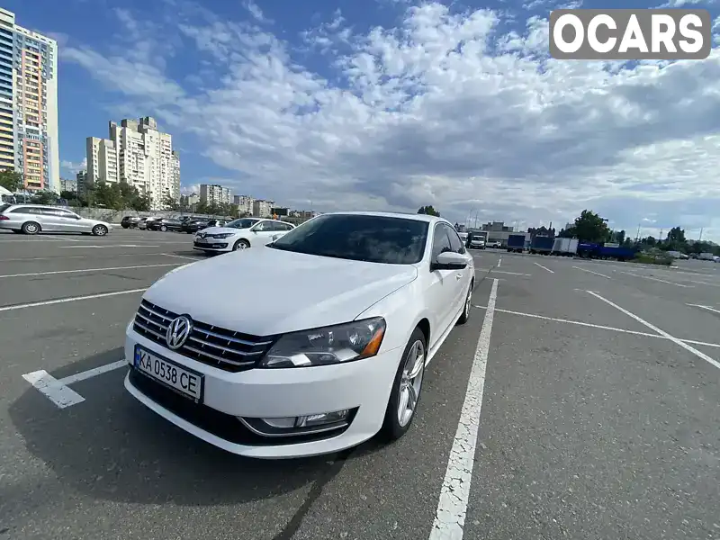 Седан Volkswagen Passat 2013 1.8 л. Автомат обл. Киевская, Киев - Фото 1/21