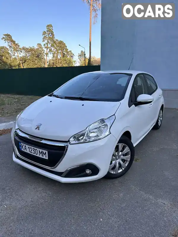 Хетчбек Peugeot 208 2015 1.6 л. Ручна / Механіка обл. Київська, Київ - Фото 1/21