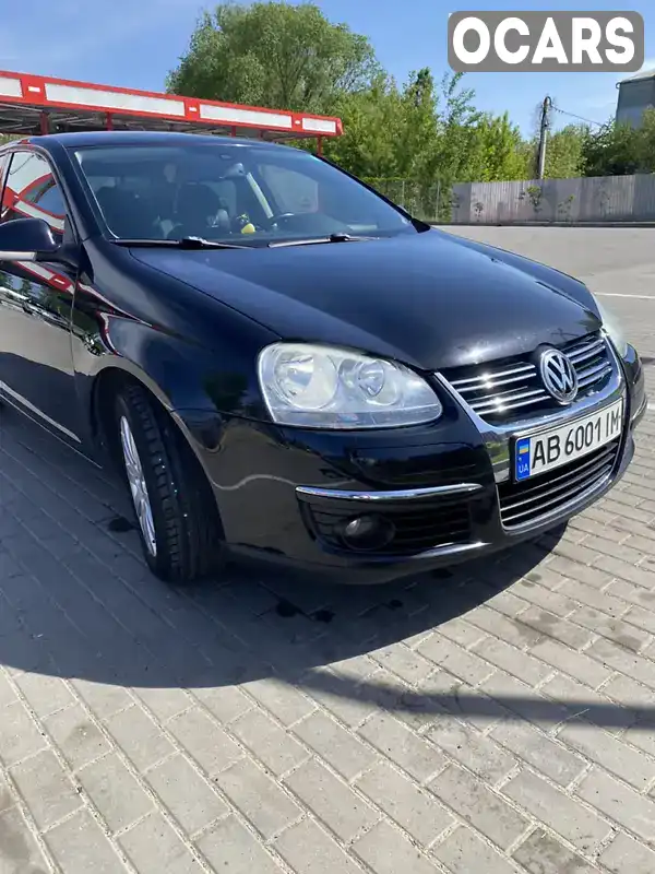 Седан Volkswagen Jetta 2010 1.6 л. Ручная / Механика обл. Винницкая, Винница - Фото 1/21