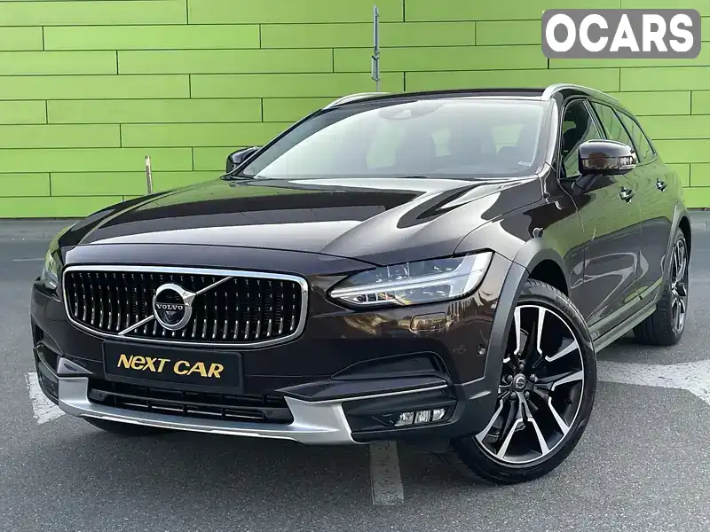 Универсал Volvo V90 Cross Country 2017 1.97 л. Автомат обл. Киевская, Киев - Фото 1/21