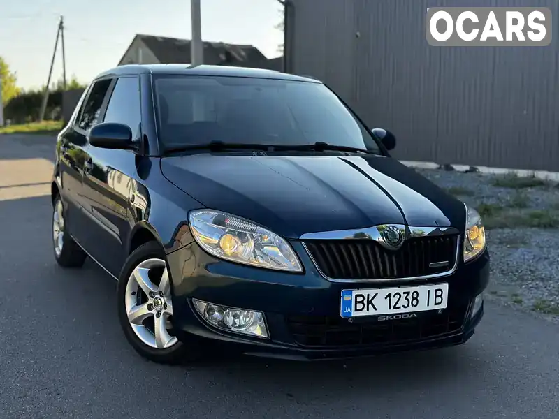 Хэтчбек Skoda Fabia 2012 1.2 л. Ручная / Механика обл. Ровенская, Ровно - Фото 1/21