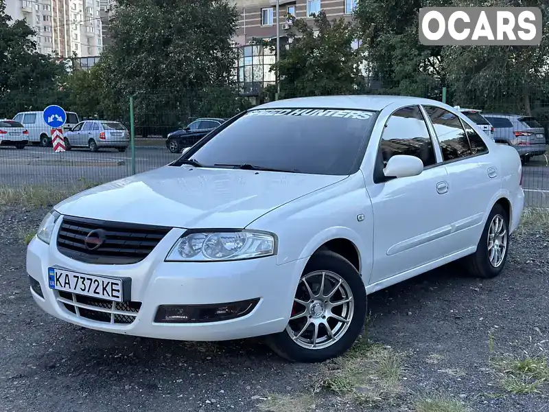 Седан Nissan Almera Classic 2011 1.6 л. Ручна / Механіка обл. Київська, Київ - Фото 1/21