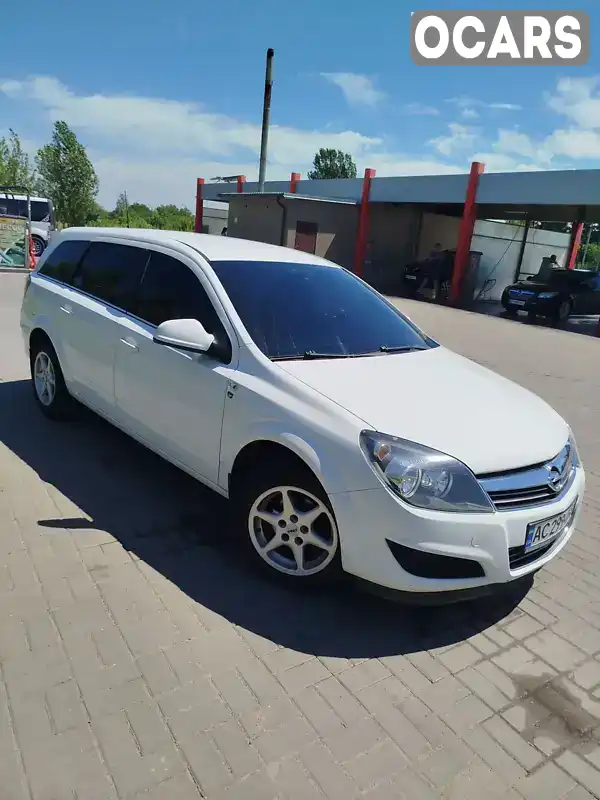 Універсал Opel Astra 2010 1.7 л. Ручна / Механіка обл. Волинська, Нововолинськ - Фото 1/21