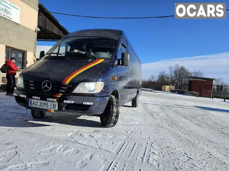 Мінівен Mercedes-Benz Vito 2005 2.15 л. Ручна / Механіка обл. Закарпатська, Хуст - Фото 1/5