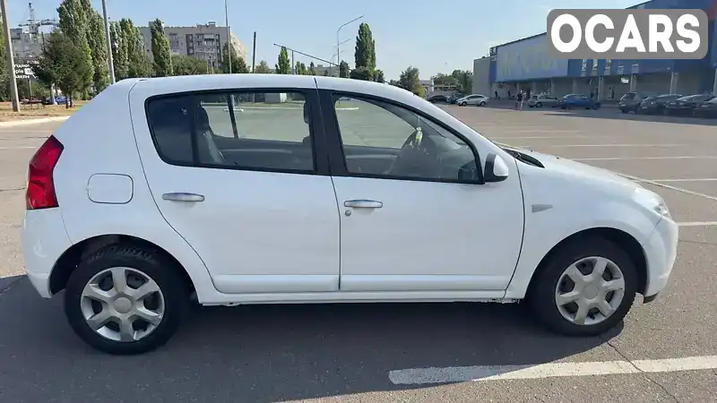 Хетчбек Dacia Sandero 2009 1.4 л. Ручна / Механіка обл. Полтавська, Кременчук - Фото 1/13