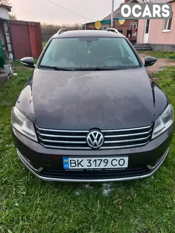 Універсал Volkswagen Passat 2011 2 л. Автомат обл. Кіровоградська, Кропивницький (Кіровоград) - Фото 1/12