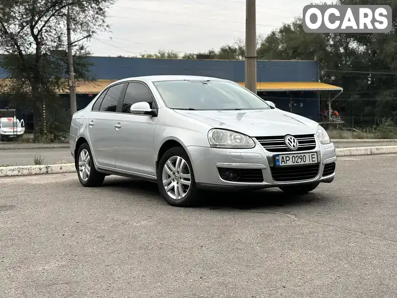 Седан Volkswagen Jetta 2008 1.9 л. Робот обл. Запорожская, Запорожье - Фото 1/21