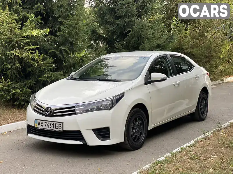 Седан Toyota Corolla 2013 1.3 л. Ручная / Механика обл. Киевская, Белая Церковь - Фото 1/21