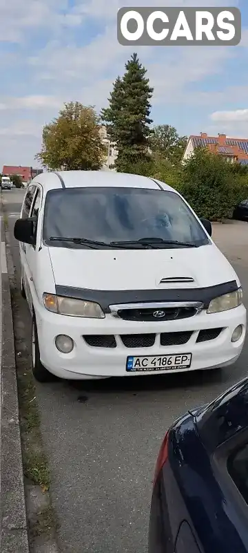 Мінівен Hyundai H-1 2006 2.5 л. Ручна / Механіка обл. Закарпатська, Ужгород - Фото 1/14