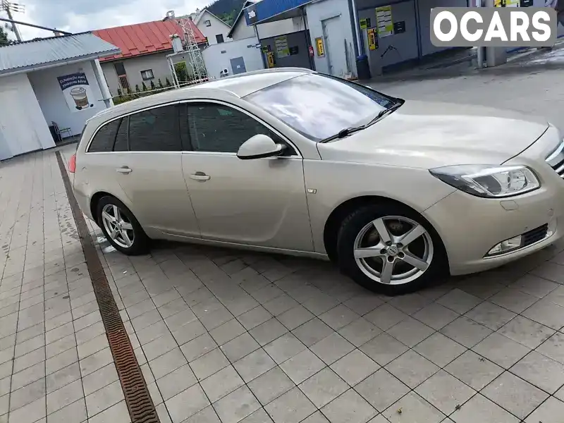 Універсал Opel Insignia 2011 2 л. Ручна / Механіка обл. Закарпатська, Ужгород - Фото 1/14