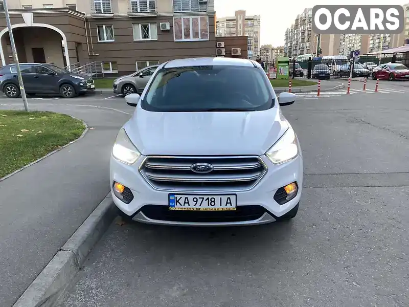 Внедорожник / Кроссовер Ford Escape 2017 null_content л. Автомат обл. Киевская, Киев - Фото 1/11