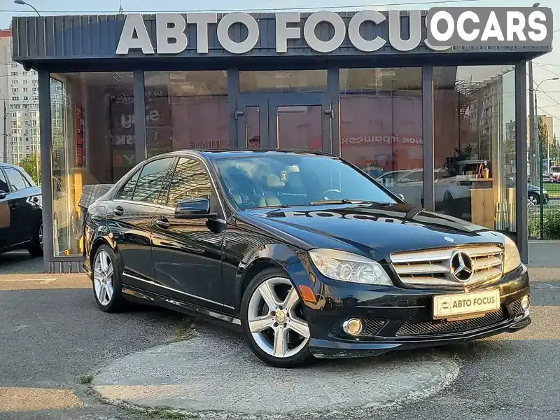 Седан Mercedes-Benz C-Class 2010 3 л. Автомат обл. Киевская, Киев - Фото 1/21