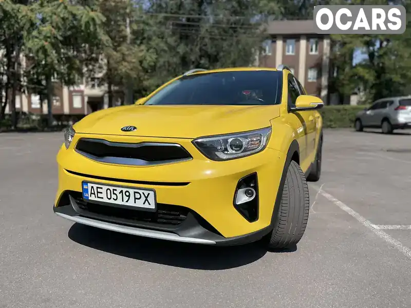 Внедорожник / Кроссовер Kia Stonic 2018 1.4 л. Автомат обл. Днепропетровская, Каменское (Днепродзержинск) - Фото 1/21