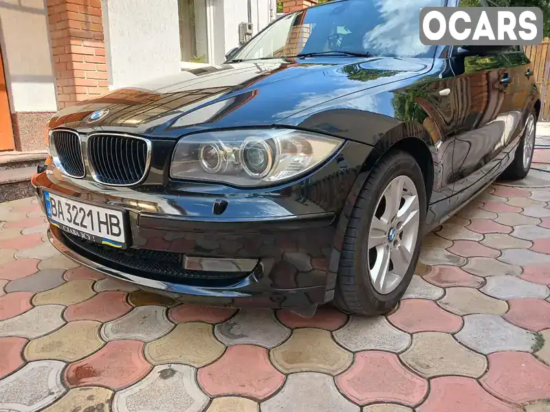 Хэтчбек BMW 1 Series 2011 2 л. Ручная / Механика обл. Кировоградская, Кропивницкий (Кировоград) - Фото 1/12