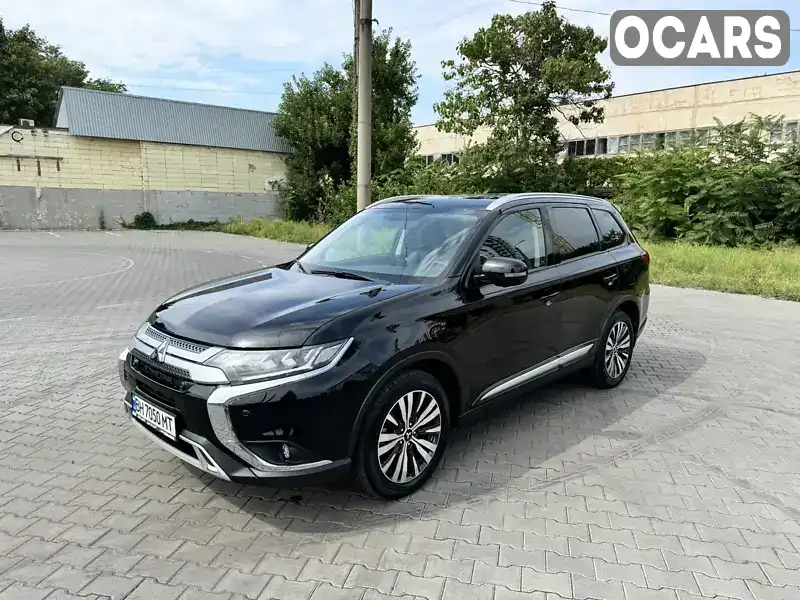 Внедорожник / Кроссовер Mitsubishi Outlander 2020 2.4 л. Вариатор обл. Одесская, Одесса - Фото 1/21