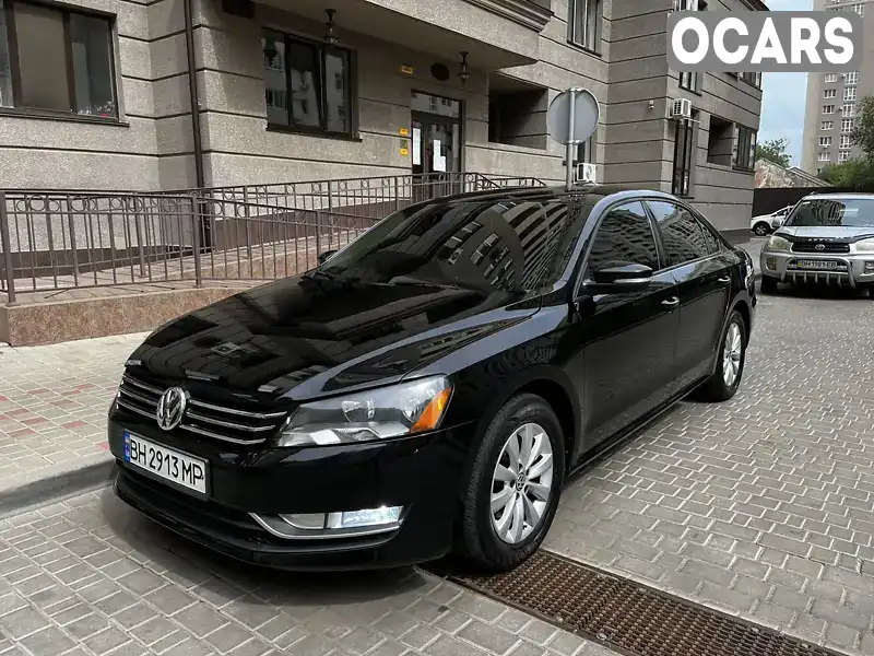 Седан Volkswagen Passat 2013 2.48 л. Автомат обл. Одеська, Одеса - Фото 1/21