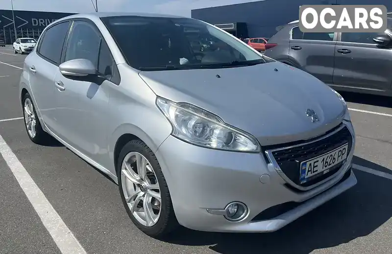 Хетчбек Peugeot 208 2013 1.2 л. Ручна / Механіка обл. Дніпропетровська, Дніпро (Дніпропетровськ) - Фото 1/10