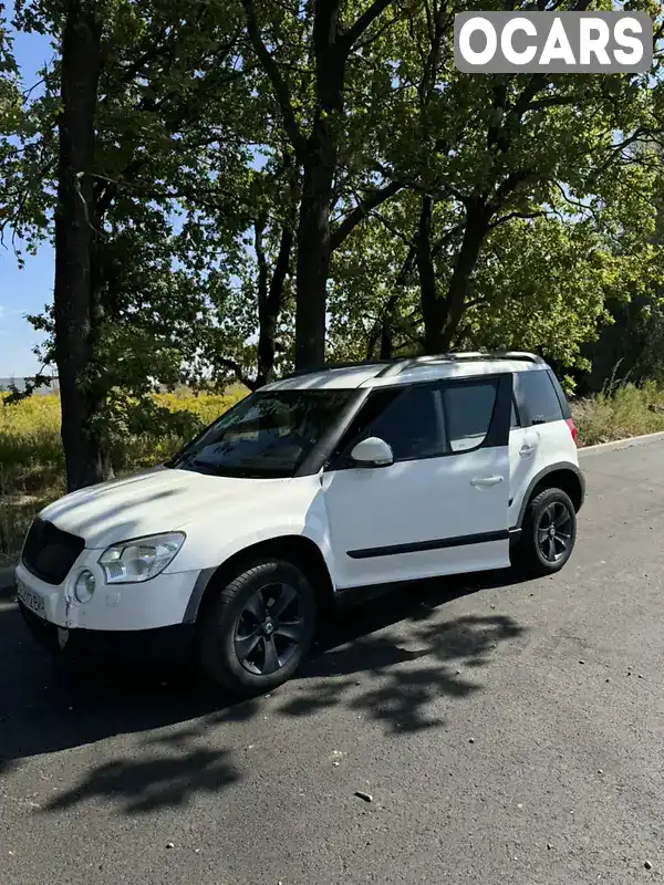 Позашляховик / Кросовер Skoda Yeti 2012 1.97 л. Ручна / Механіка обл. Чернігівська, Чернігів - Фото 1/12