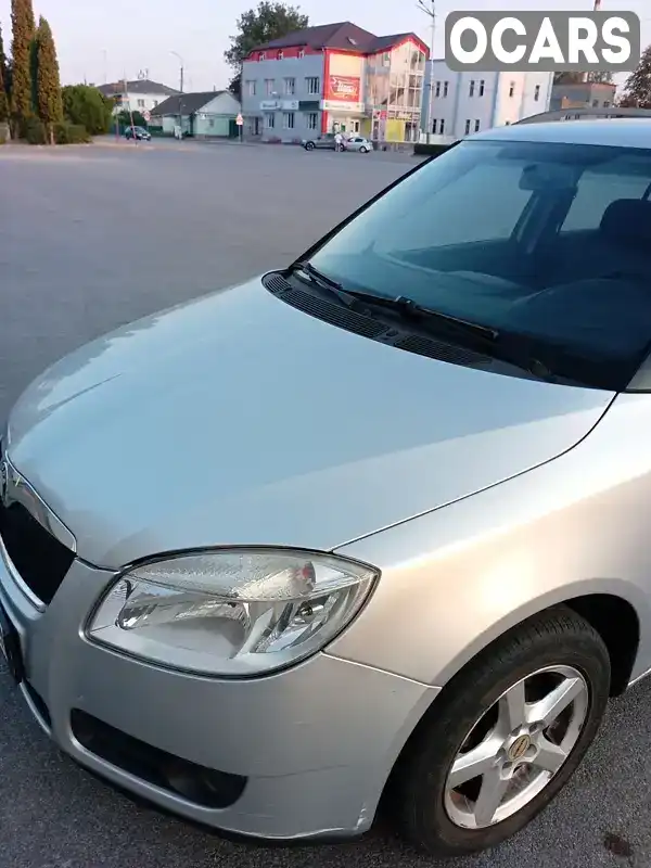 Универсал Skoda Fabia 2008 1.6 л. Ручная / Механика обл. Хмельницкая, Шепетовка - Фото 1/11