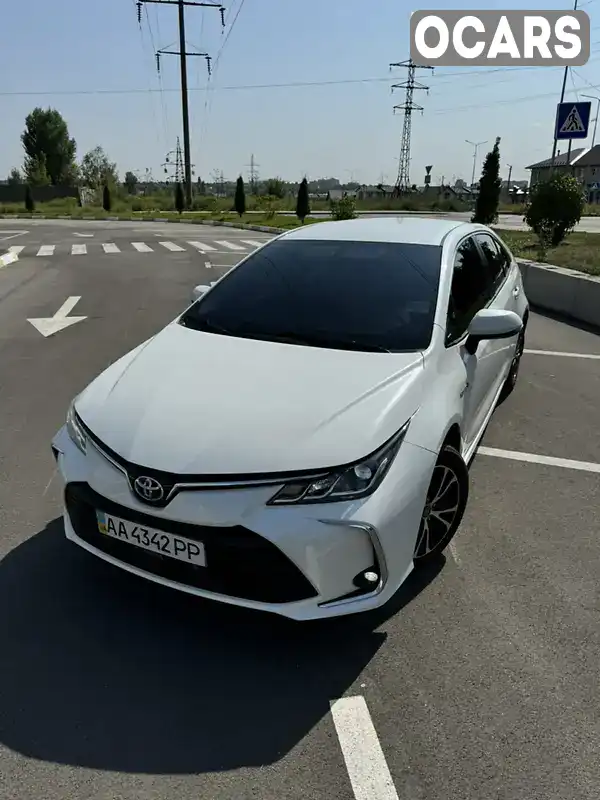 Седан Toyota Corolla 2019 1.8 л. Вариатор обл. Киевская, Киев - Фото 1/9