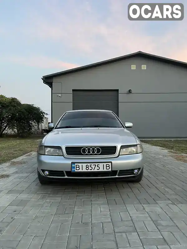 Седан Audi A4 1997 1.6 л. Ручная / Механика обл. Полтавская, Хорол - Фото 1/12