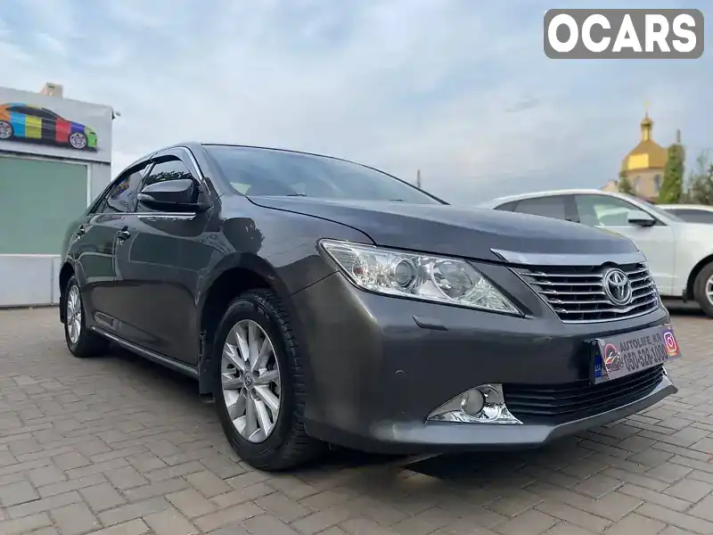 Седан Toyota Camry 2013 2.5 л. Автомат обл. Днепропетровская, Кривой Рог - Фото 1/21