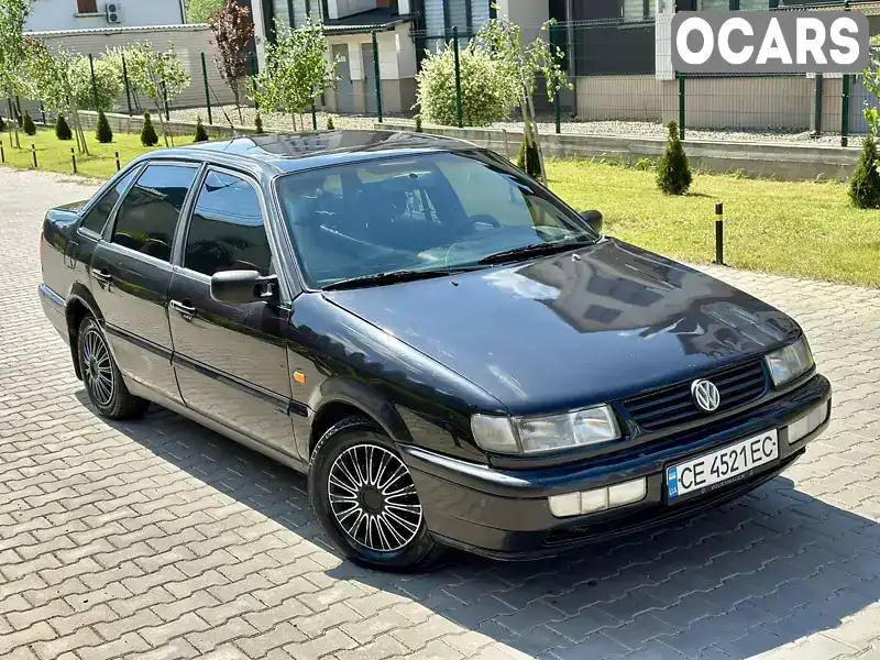 Седан Volkswagen Passat 1994 1.8 л. Ручна / Механіка обл. Чернівецька, Чернівці - Фото 1/20