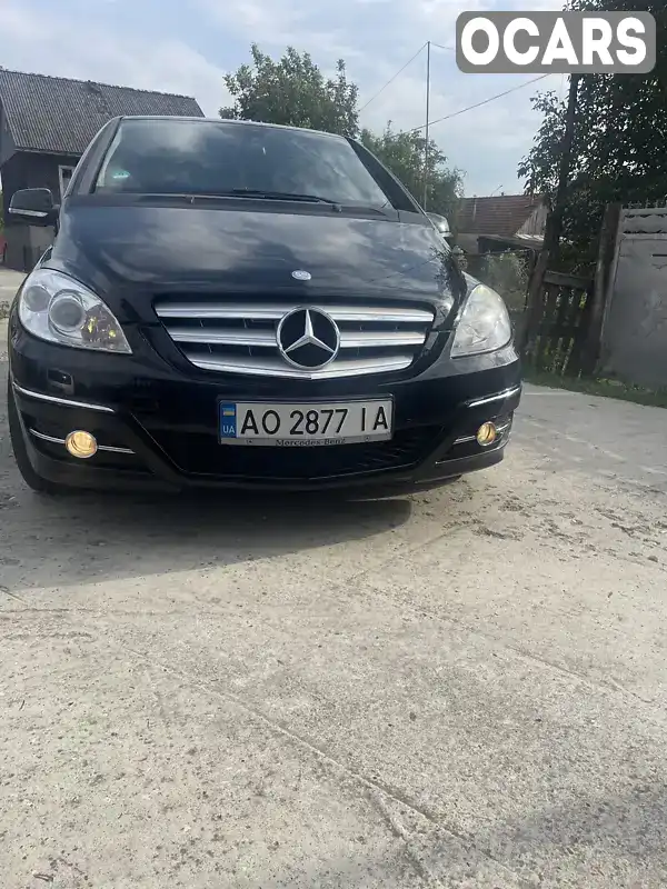 Хэтчбек Mercedes-Benz B-Class 2010 1.7 л. Ручная / Механика обл. Закарпатская, location.city.solotvyno - Фото 1/12