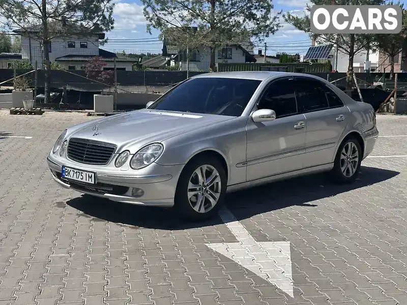 Седан Mercedes-Benz E-Class 2003 2.2 л. Автомат обл. Рівненська, Рівне - Фото 1/15