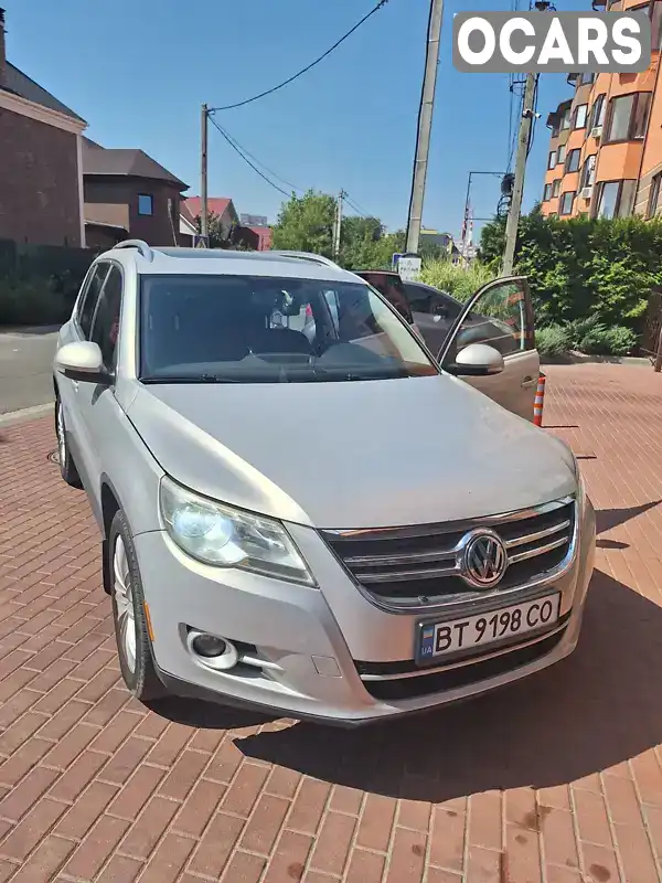 Позашляховик / Кросовер Volkswagen Tiguan 2010 2 л. Автомат обл. Київська, Софіївська Борщагівка - Фото 1/21