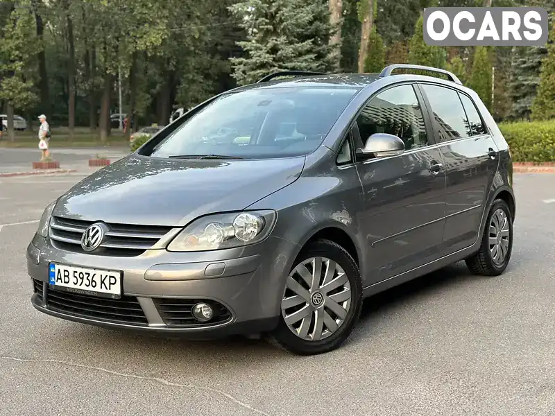 Хетчбек Volkswagen Golf Plus 2008 1.6 л. Ручна / Механіка обл. Вінницька, Вінниця - Фото 1/21