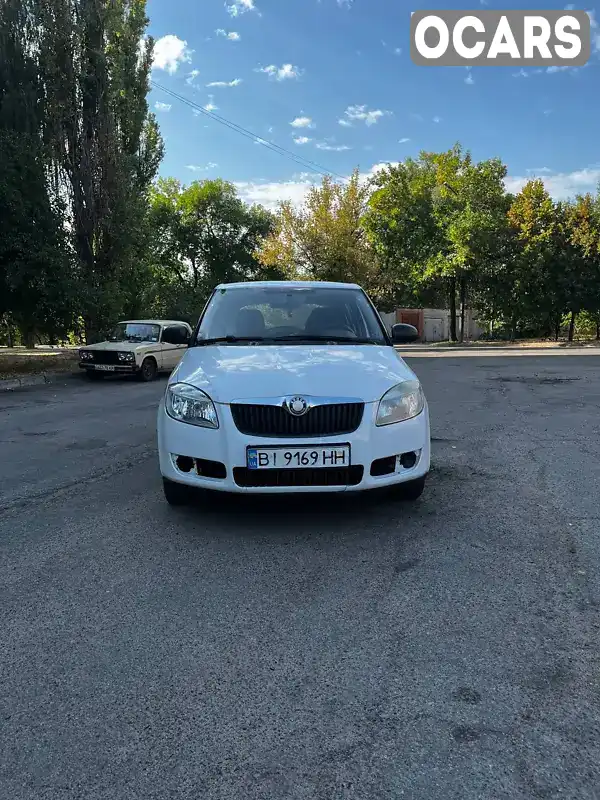 Хэтчбек Skoda Fabia 2008 1.2 л. Ручная / Механика обл. Полтавская, Полтава - Фото 1/6