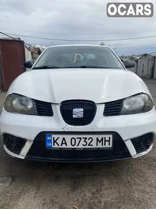 Седан SEAT Cordoba 2004 1.39 л. Ручна / Механіка обл. Київська, Вишневе - Фото 1/20