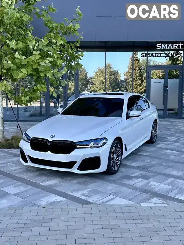 Седан BMW 5 Series 2017 3 л. Автомат обл. Ровенская, Ровно - Фото 1/21