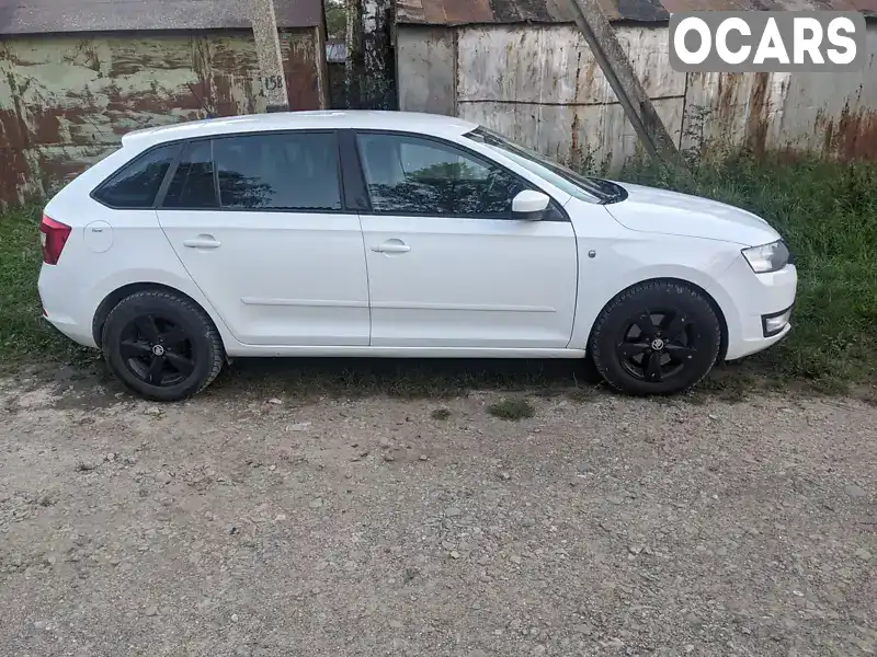 Хэтчбек Skoda Rapid 2013 1.6 л. Автомат обл. Ивано-Франковская, Надворная - Фото 1/13