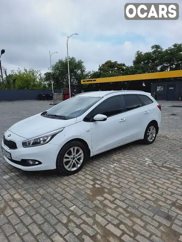 Универсал Kia Ceed 2013 1.4 л. Ручная / Механика обл. Днепропетровская, Днепр (Днепропетровск) - Фото 1/6