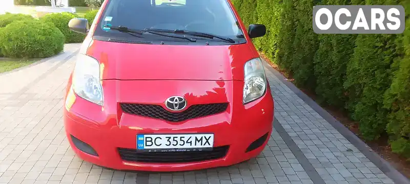 Хэтчбек Toyota Yaris 2010 1 л. Ручная / Механика обл. Львовская, Дрогобыч - Фото 1/15