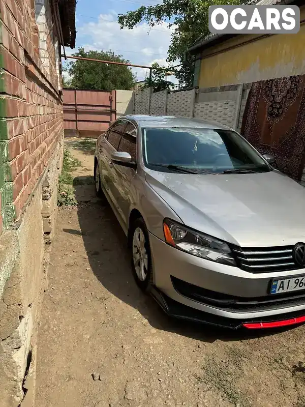 Седан Volkswagen Passat 2013 2.48 л. Автомат обл. Донецкая, Константиновка - Фото 1/15