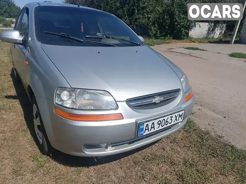 Седан Chevrolet Aveo 2004 1.5 л. Ручная / Механика обл. Киевская, Киев - Фото 1/15