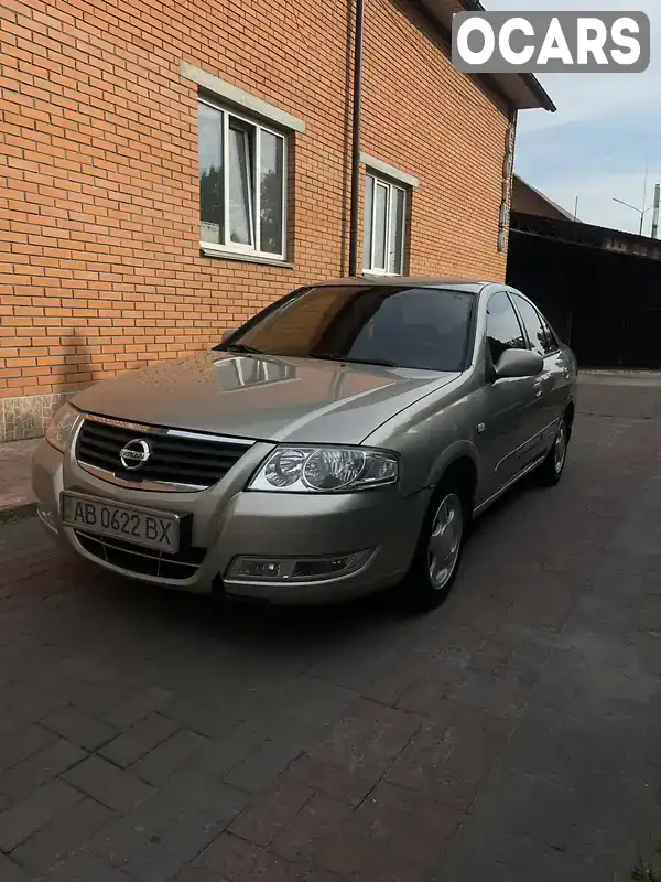 Седан Nissan Almera 2008 1.6 л. Ручна / Механіка обл. Київська, Вишневе - Фото 1/18