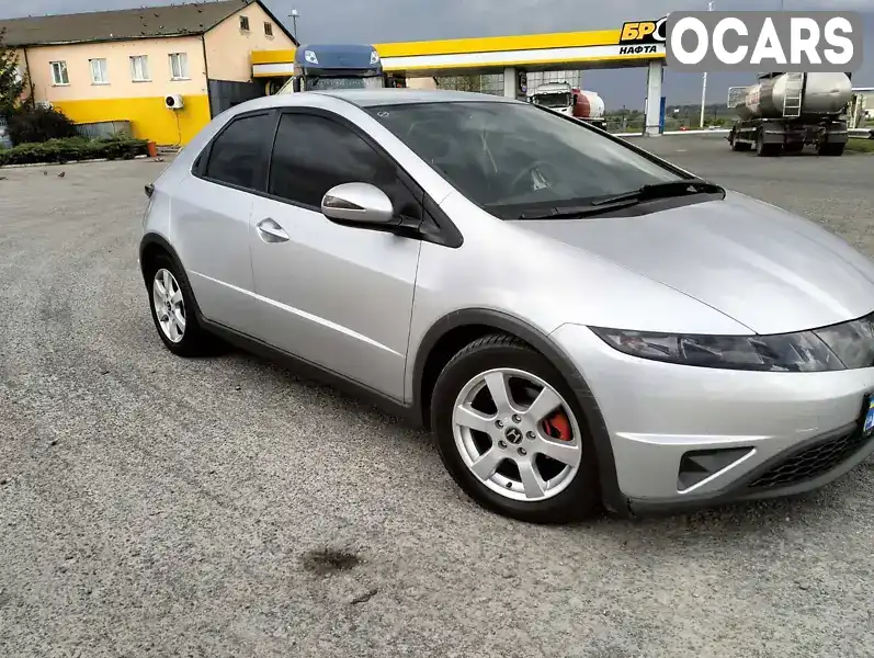 Хэтчбек Honda Civic 2006 1.34 л. Ручная / Механика обл. Черкасская, Умань - Фото 1/21