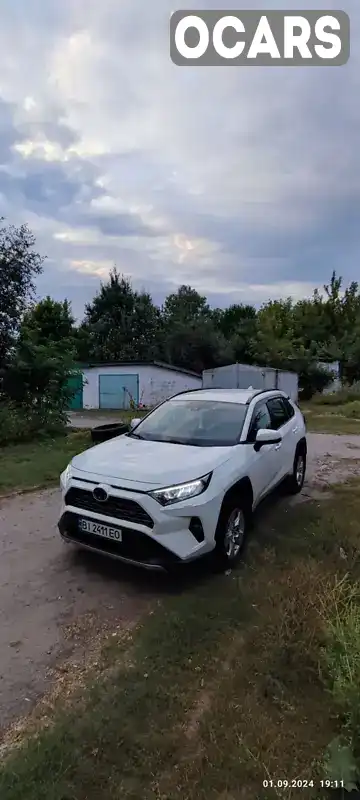 Позашляховик / Кросовер Toyota RAV4 2020 1.99 л. Варіатор обл. Полтавська, Лохвиця - Фото 1/21