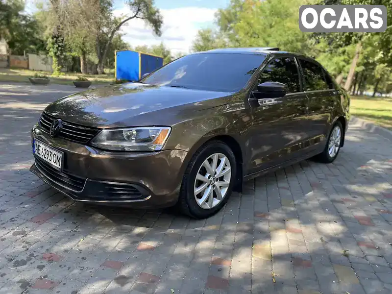 Седан Volkswagen Jetta 2013 2.5 л. Автомат обл. Дніпропетровська, Дніпро (Дніпропетровськ) - Фото 1/16