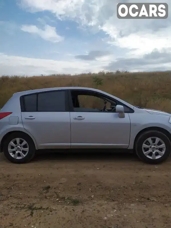 Хэтчбек Nissan TIIDA 2008 1.8 л. Ручная / Механика обл. Запорожская, Запорожье - Фото 1/21